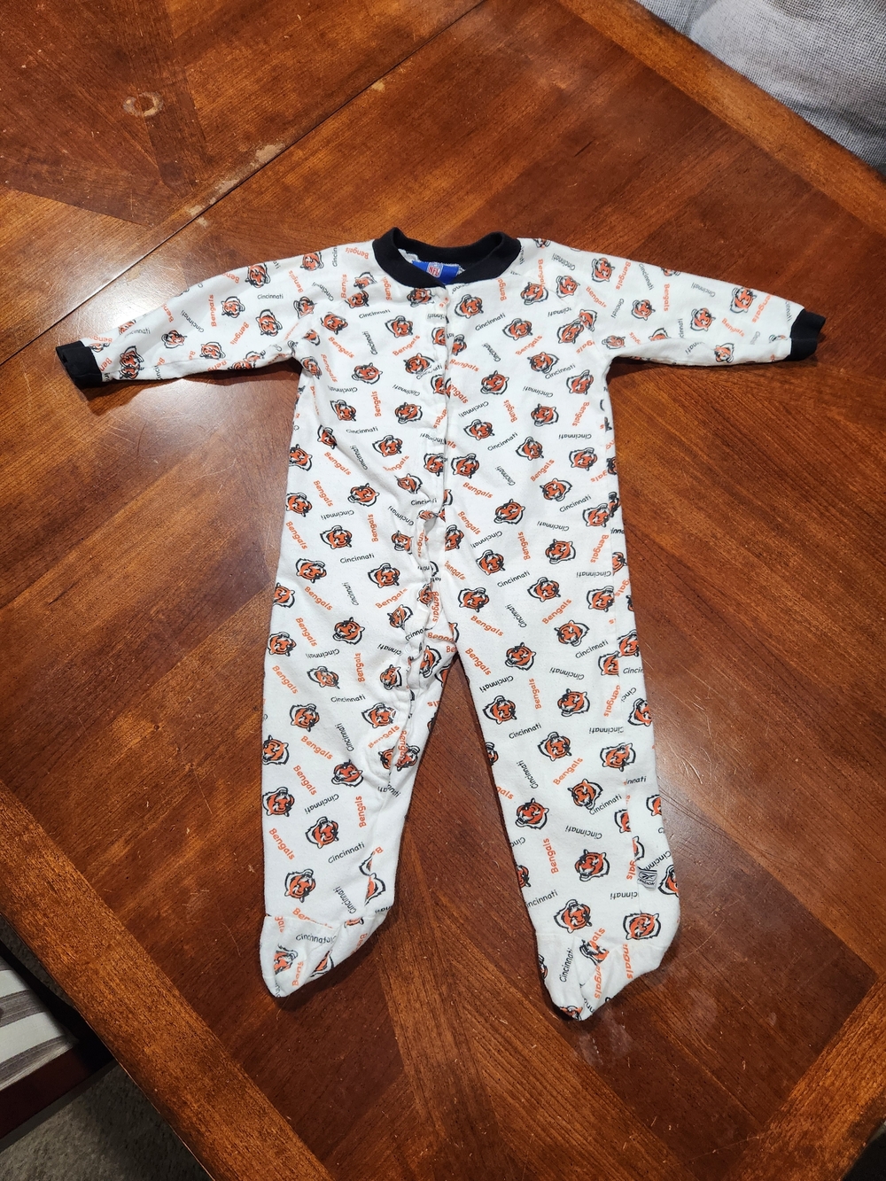 Vintage Reebok Cincinnati Bengals Babies Onesie Size 18 Months